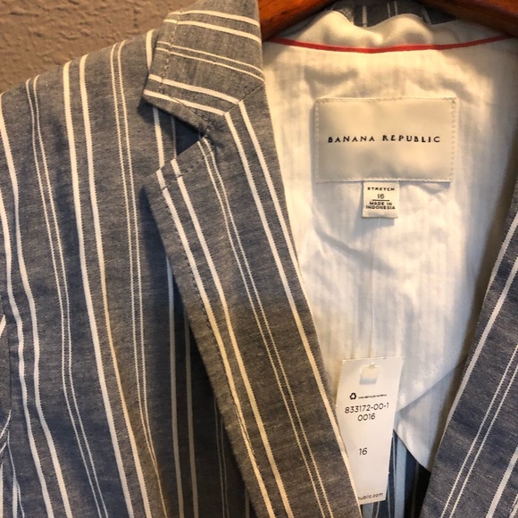 Banana Republic Jackets & Blazers - Banana Republic- blazer linen stretch blue 16